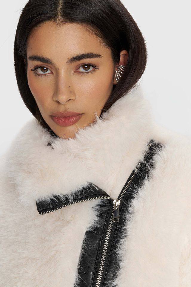 Christiana Makeup 35